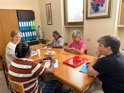 Tiempo De Palabras De Vida Misioneras Claretianas