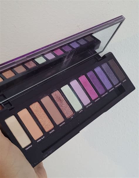 Paleta Naked Ultraviolet Maquiagem Feminina Urban Decay Nunca Usado