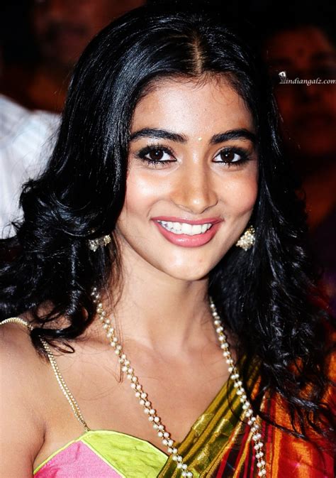 Pooja Hegde Hot In Saree IndianGalz