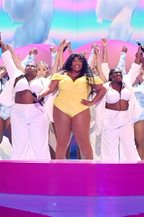 Lizzo 2019 MTV VMAs Performance Video | POPSUGAR Entertainment Photo 45