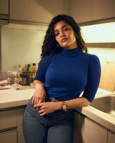 Actress Ritika Singh Hot Stills In Blue T Shirt Jeans