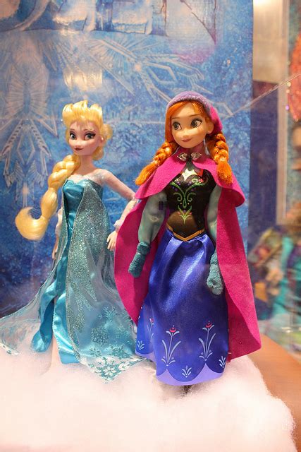 Elsa and Anna Dolls - Frozen Photo (35404282) - Fanpop