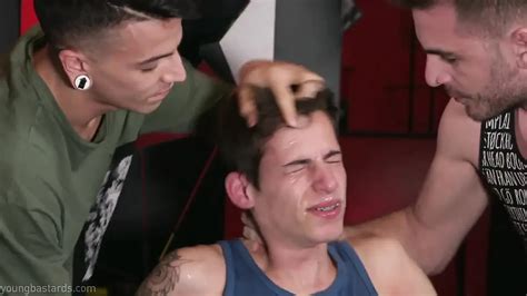 Vidéos porno Domination Gay xHamster