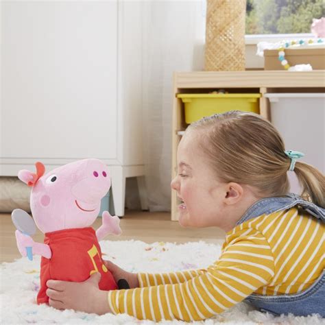 Peppa Pig Oink-Along Songs Peppa Singing Plush