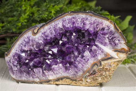 Ametist Bilder – Durchsuchen 292 Archivfotos, Vektorgrafiken und Videos ...