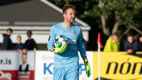 Sta Festir A Ingvar S Vi Beinsbrotinn Og Ver I Fr Fj Rar Til Sex Vikur V Sir