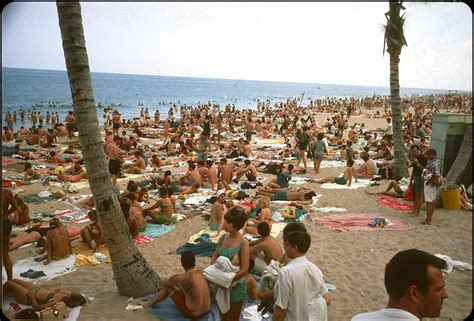 30 Amazing Kodachrome Snapshots Of Beaches In The Us In The 1950s 60s