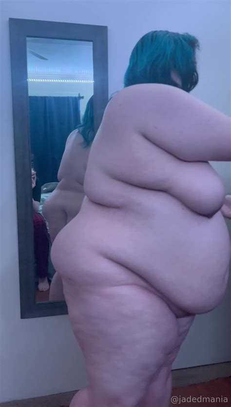 Nerdy Pregnant Bbw Lotion Belly Thisvid