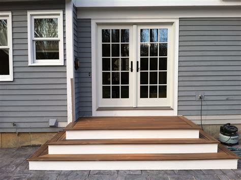 Wood Steps On Concrete Patio - JesseBerends