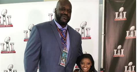 Simone Biles And Shaq Kick Off Super Bowl With An Epic Photo | HuffPost ...