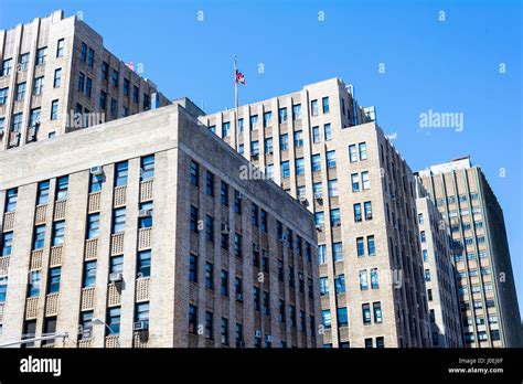 The campus of New York-Presbyterian Hospital in Washington Heights in ...