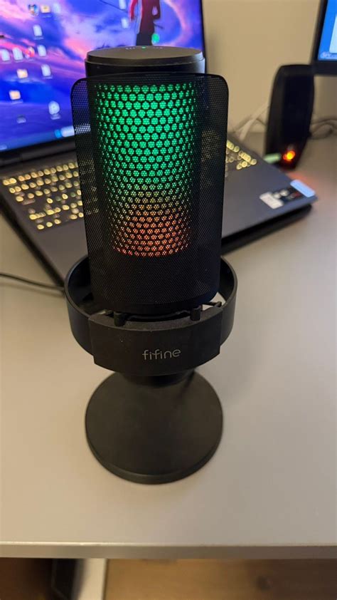 AMPLIGAME A9 USB Gaming Mikrofon RGB - Svart | FINN-torget