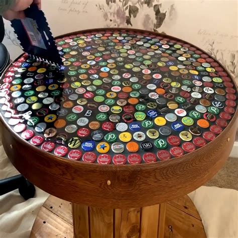 Diy Cable Reel Table Using Bottle Tops And Epoxy Resin Diy And Crafts