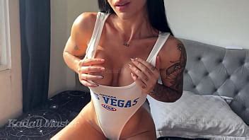 Minha vizinha senta e chupa como ninguém XVIDEOS