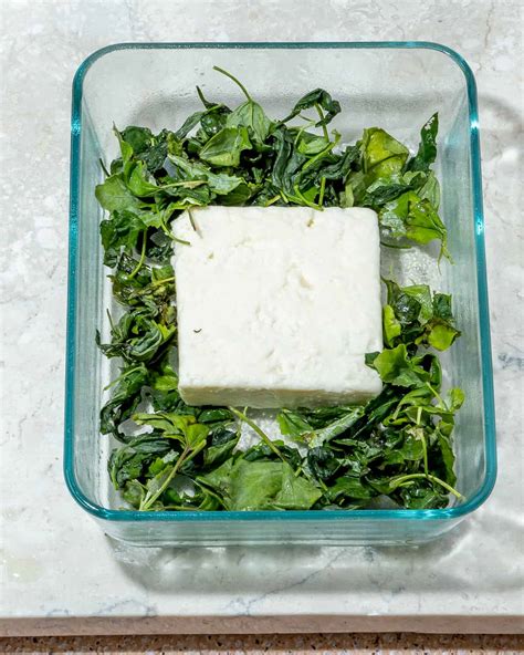 What Does Feta Cheese Taste Like?