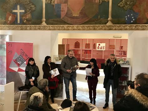 PRESENTATA LA MAPPA DELLA CITTA IN CINESE IL SINDACO PROIETTI ASSISI