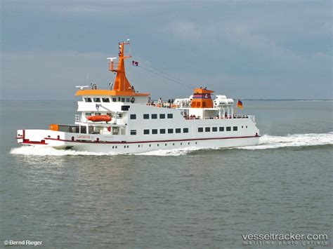 LANGEOOG III Vessel photos for portfriend - vesseltracker.com