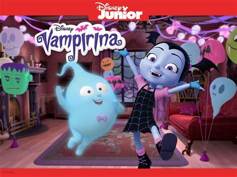 Vampirina Disney Wallpaper