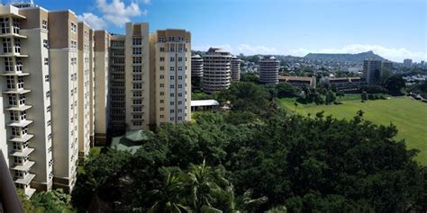 University of Hawaii at Manoa | UH Manoa - Requirements + Data ...