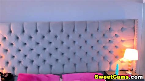 Mianeilld Love To Tease Her Aroused Pussy