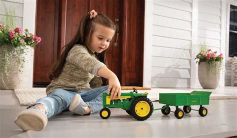 2023 ERTL TOMY John Deere Replicas & Toy Catalog by PrairieCoast equipment - Issuu