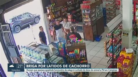 Filmado Agredindo E Apontado Arma Para Homem Ap S Confus O Por Latidos