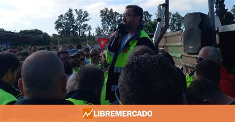 Los trabajadores de Acerinox en Los Barrios Cádiz rechazan la