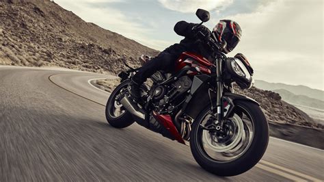 10 Reasons Why The Triumph Street Triple 765 RS Is The Best Naked Sport Bike