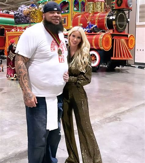 Who Is Tyrus Wife? Discover Her Biography - rantiwife