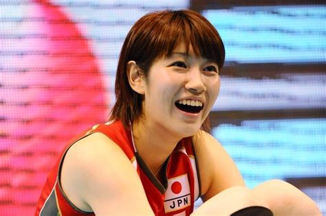 「まさに神スタイル」狩野舞子が披露した“ミニスカ×ウインク”ショットにファン悶絶！「キュンキュンです」 The Digest