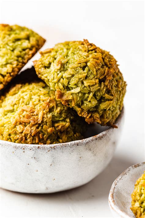 Matcha Coconut Macaroons Lazy Cat Kitchen