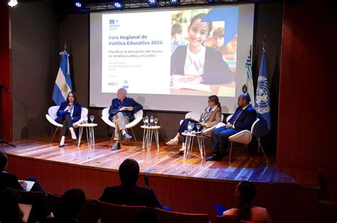 Foro Regional de Política Educativa Planificar la educación del futuro en América Latina y