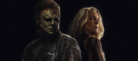 Michael Myers Attacks In New 'Halloween Ends' Image