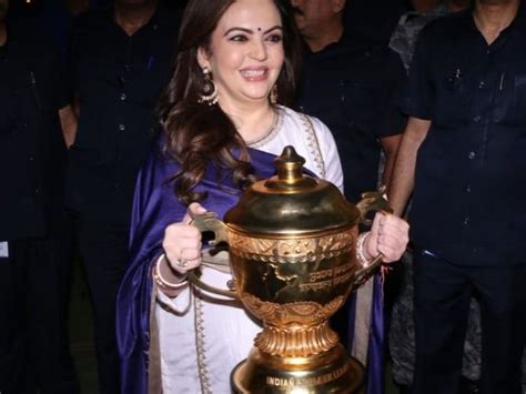 IPL 2019: Nita Ambani Carries Trophy To Siddhi Vinayak Temple After MI's Historic Win