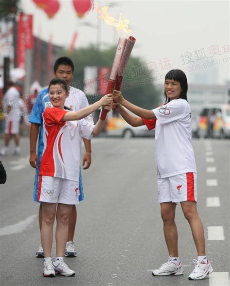 火炬手梅婷：希望熊猫晶晶的家乡早日回到从前 搜狐2008奥运