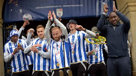 Sheffield Wednesdays Victory Parade Owls Celebrate Play Off Triumph