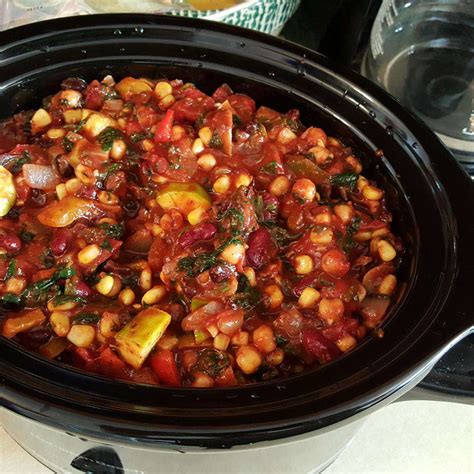 Hearty Vegan Slow Cooker Chili Recipe