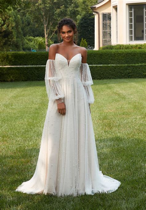 Wedding Dresses Based on Your Wedding Theme – Wedding Chicks