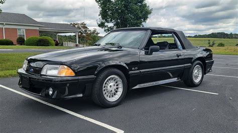 1990 Ford Mustang GT Convertible for Sale at Auction - Mecum Auctions