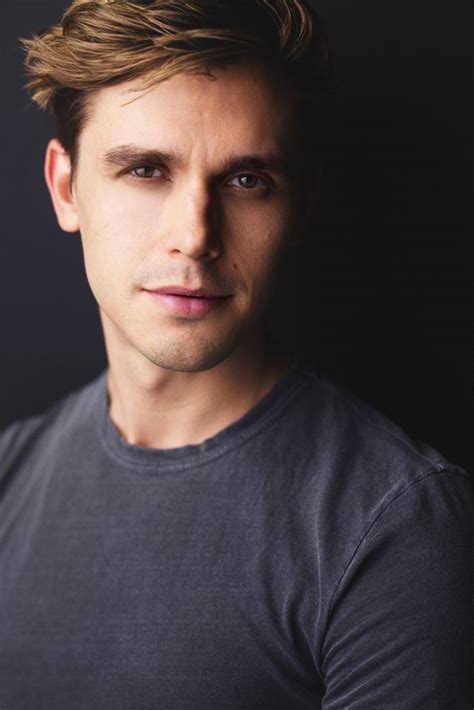 Antoni Porowski Haircut Types Brown Hair Male Most Handsome Men