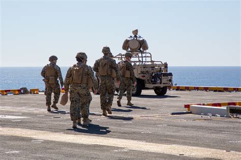 Dvids Images Rd Laad Conducts Training Aboard Uss Makin Island