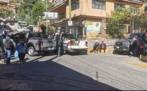 Por Mal Estado De Caminos Bloqueos Viales En Zongolica La Jornada