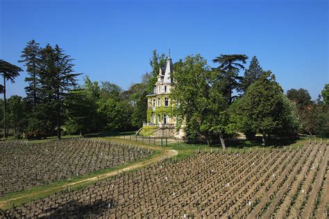 Château Les Carmes Haut-Brion - Bordeaux Travel Guide