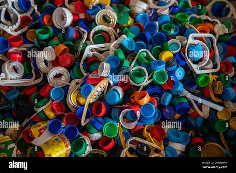 Bouchons De Bouteilles En Plastique Color S Pour Le Recyclage Dhaka