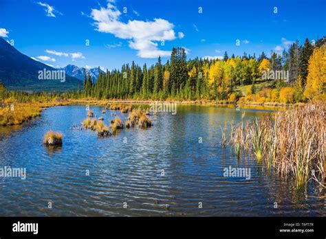 Indian Mountains Hi Res Stock Photography And Images Alamy