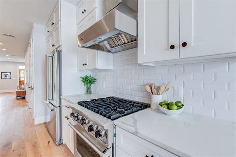 What Are The Top Tips For Choosing Kitchen Backsplash