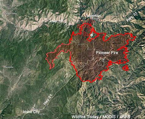 Pioneer Fire Spreads North Across Highway 21 Near Lowman Idaho