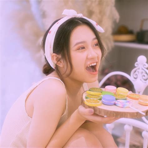 Hot Girl Ph N I Khoe V P Trong Tr O Nh S M Mai B O D N Tr