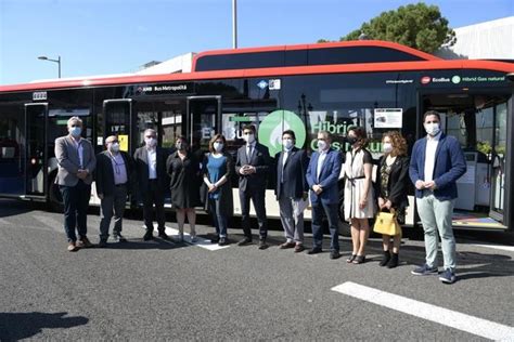 TMB incorpora 69 nuevos autobuses ecológicos 39 articulados de 18