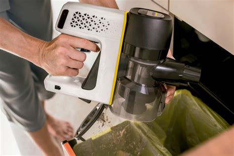 Пилосос ручний KARCHER VC 4 Cordless Premium myHome 1198-6400
